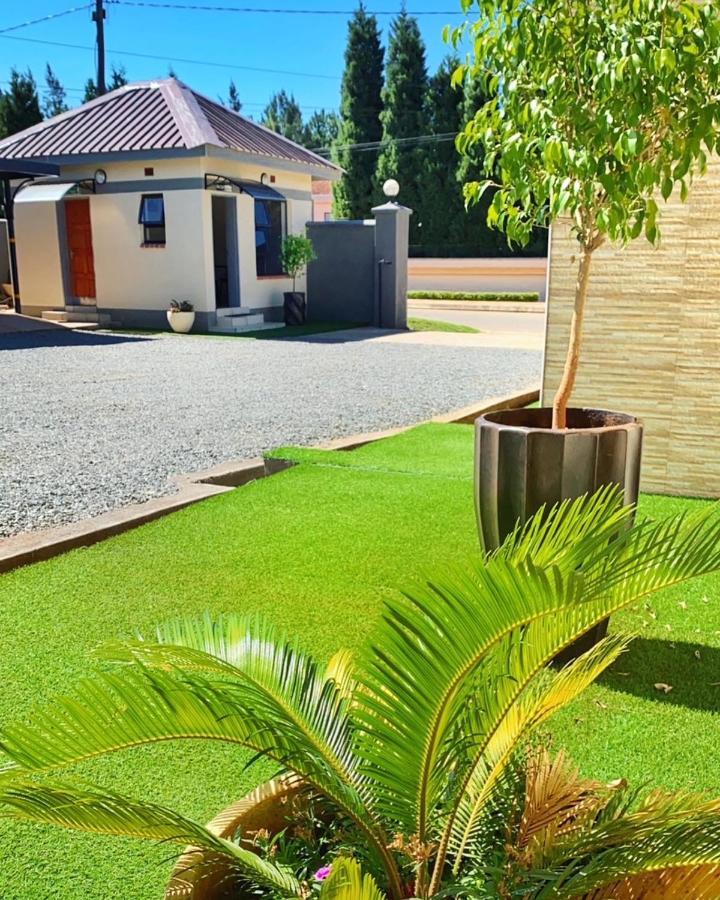 Green Haven Apartments เอซูลวินิ ภายนอก รูปภาพ