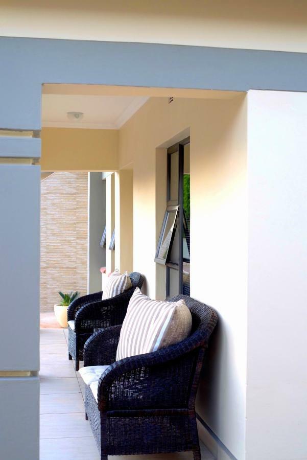 Green Haven Apartments เอซูลวินิ ภายนอก รูปภาพ
