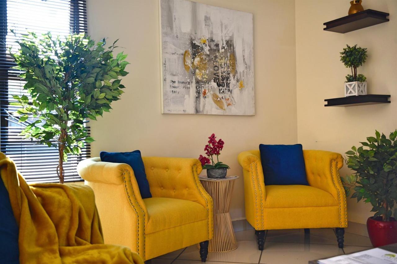 Green Haven Apartments เอซูลวินิ ภายนอก รูปภาพ