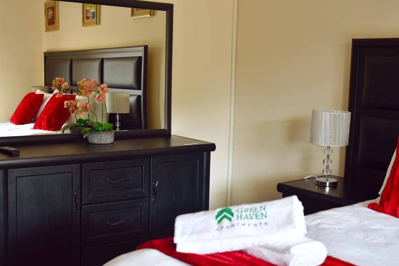 Green Haven Apartments เอซูลวินิ ภายนอก รูปภาพ